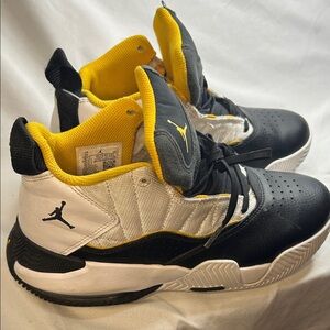 Jordan Stay Loyal 'White Taxi Black' sneakers. Size 5y